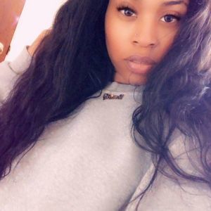 Meet your Posher, Melissa